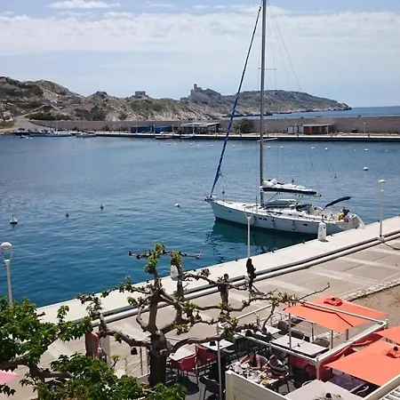 Apartment Les Pieds Dans L'eau Sur L'ile Du Frioul *