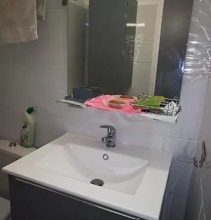 Apartment Les Pieds Dans L'eau Sur L'ile Du Frioul Marseille