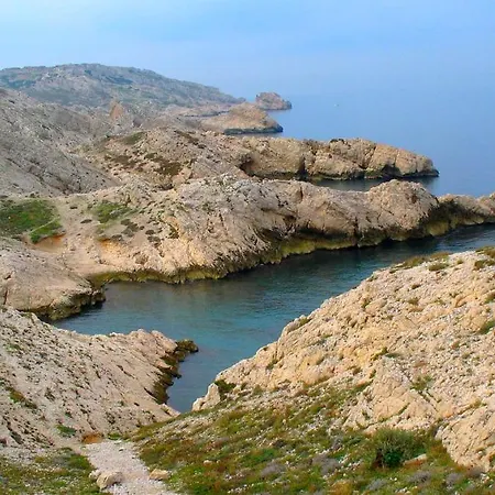 Les Pieds Dans L'eau Sur L'ile Du Frioul Apartment *